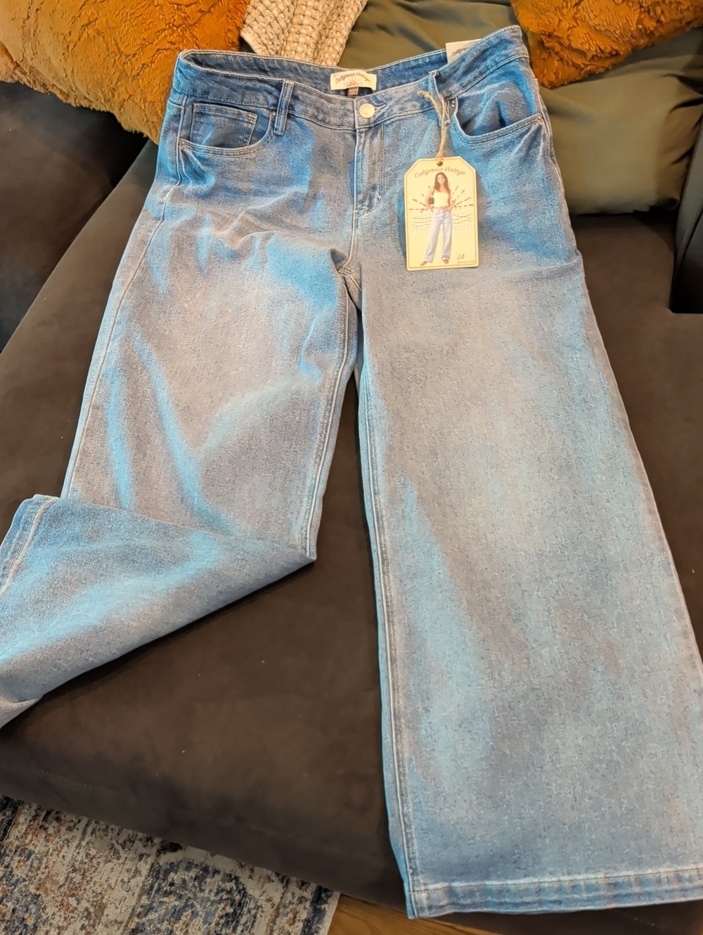 New With Tags California Vintage Mud Rise Baggy Pants.